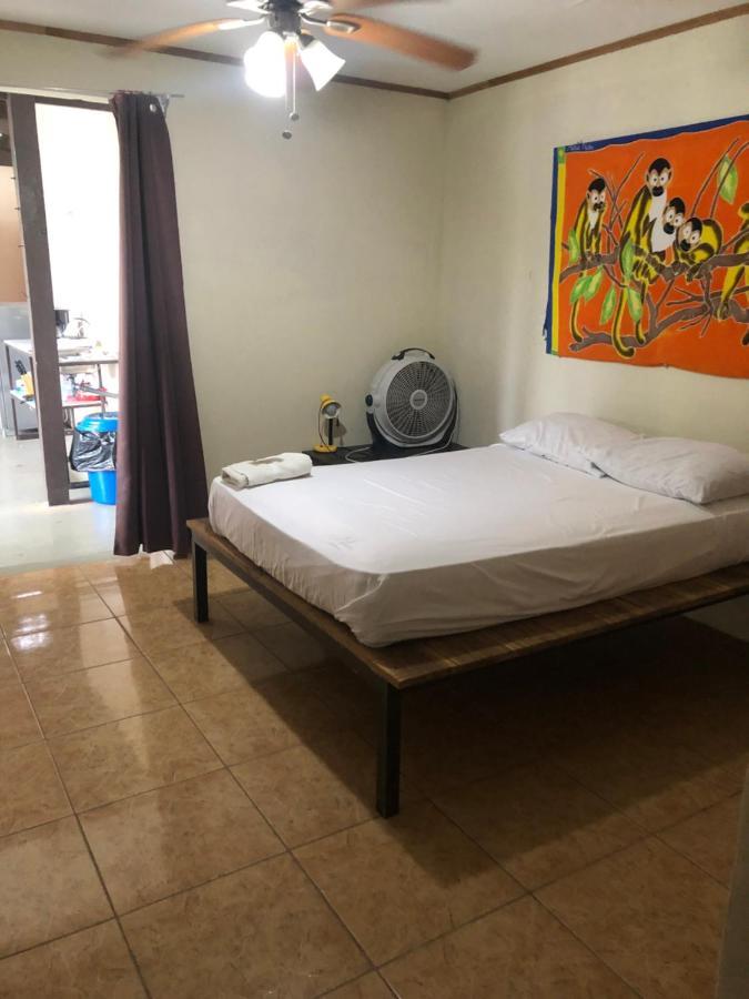 Be My Guest Cabinas Puerto Viejo de Talamanca Экстерьер фото