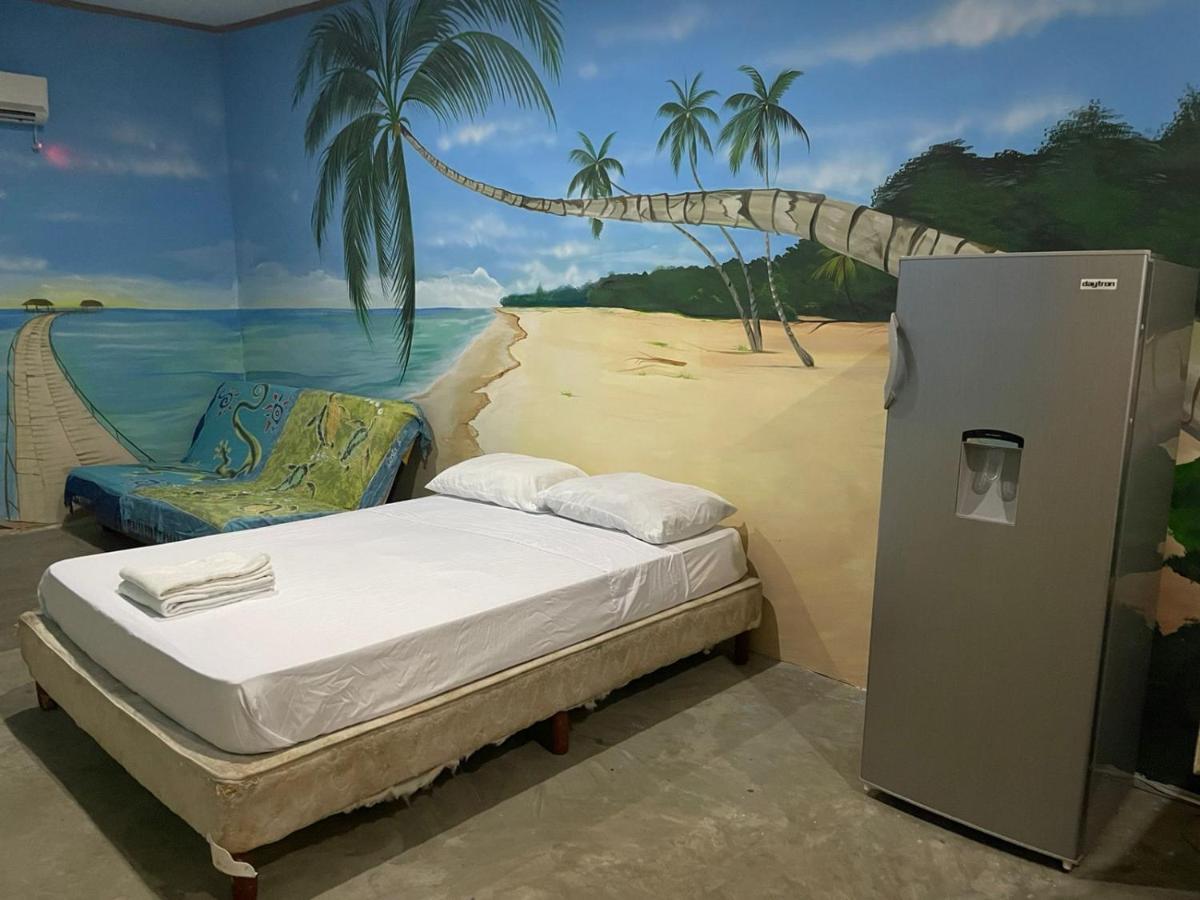 Be My Guest Cabinas Puerto Viejo de Talamanca Экстерьер фото