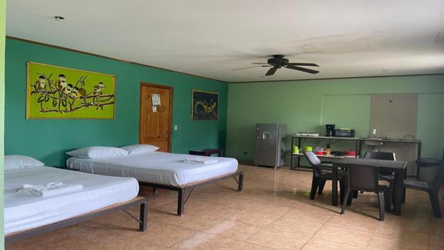 Be My Guest Cabinas Puerto Viejo de Talamanca Экстерьер фото