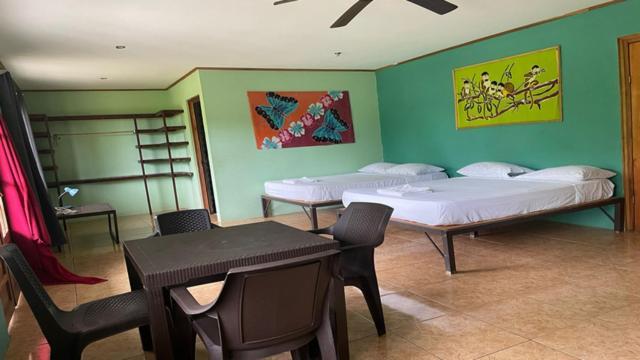 Be My Guest Cabinas Puerto Viejo de Talamanca Экстерьер фото