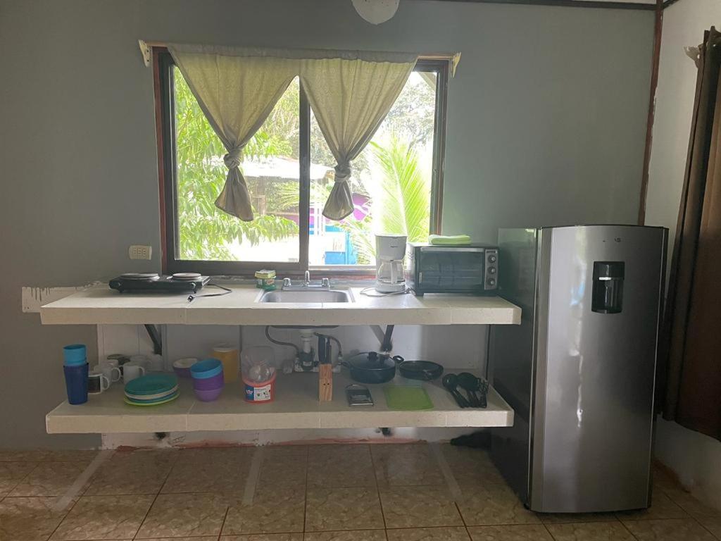 Be My Guest Cabinas Puerto Viejo de Talamanca Экстерьер фото